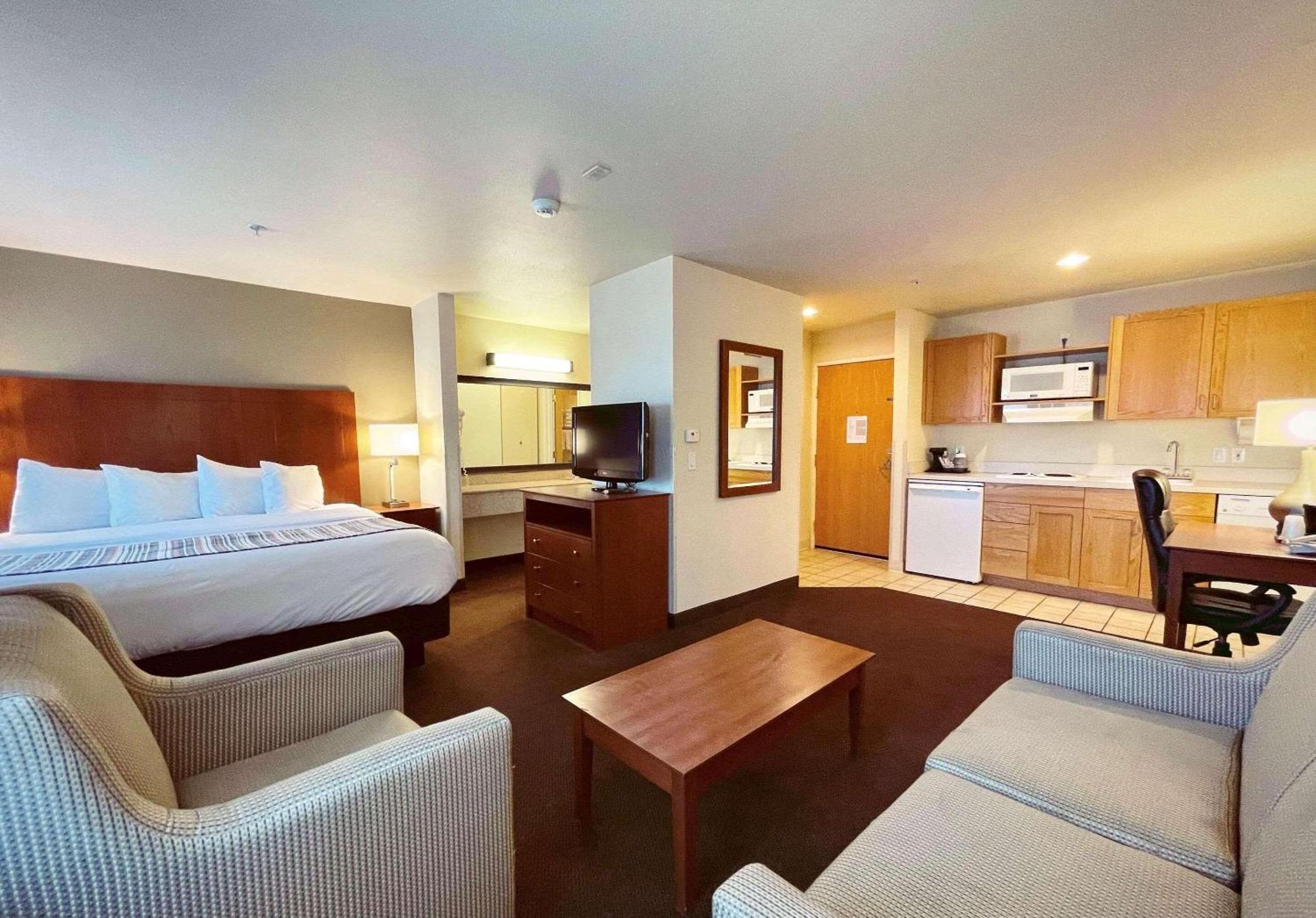 Country Inn & Suites By Radisson, Bend, Or Buitenkant foto